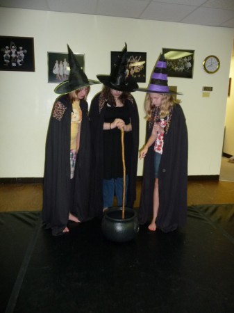 Leanna is the Blond witch with the purple hat!