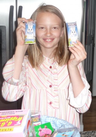 One less tooth - but Sarah can still enjoy the CHOCOLATE!!!