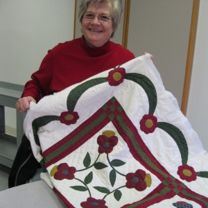 Linda was working on a gorgeous appliqued quilt!