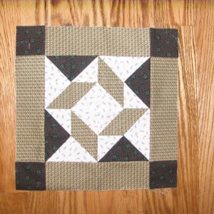 May\'s Block for QUILTER\'S CORNERS BOM