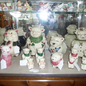 MY GRANDMAS HAD THESE PIG COOKIE JARS